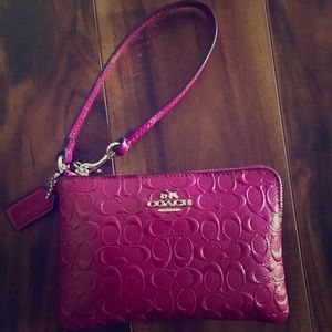 Coach wristlet pink